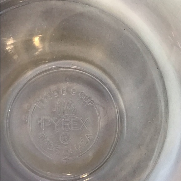 Vintage Pyrex Coffee Percolator - Picture 4 of 4